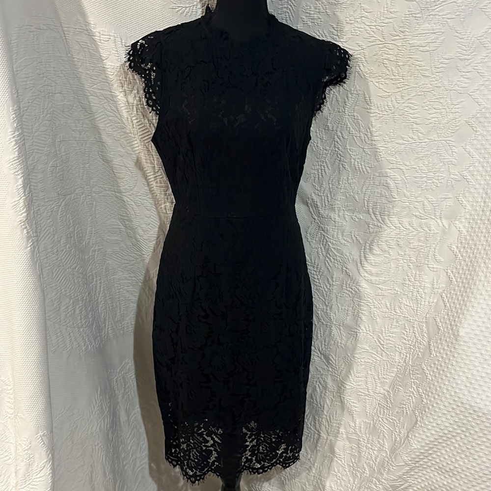 Merokeety lace dress,‎ size medium, NWT